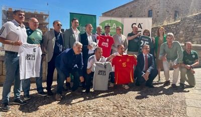 Fundación Eurocaja Rural se suma al partido solidario "Leyendas de Fútbol" para apoyar la lucha contra la ELA