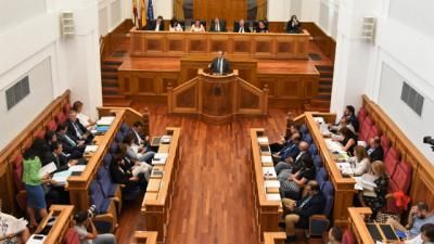 COVID-19 | A las 12:00 pleno de Las Cortes regionales