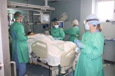 CLM cierra la semana con siete pacientes en UCI por covid-19