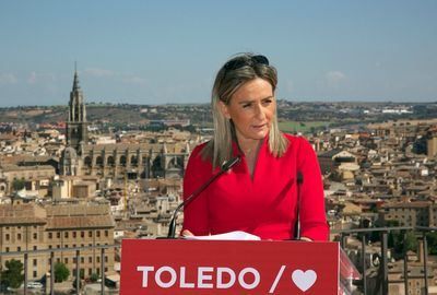 Tolón anuncia 20.000 árboles más, toldos y fuentes en Toledo