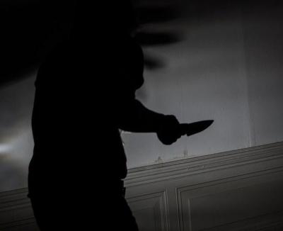 199 días de sufrimiento: Un hombre apuñala en el pecho a un joven en plena calle