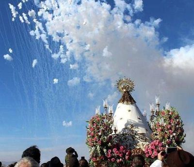 ¡Una fiesta espectacular! Más de cinco horas de pólvora y tradición en este pueblo de Castilla-La Mancha