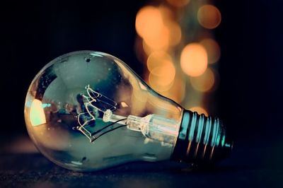 Red eléctrica informa de que el apagón comenzó con una oscilación fuerte del flujo de potencia de red