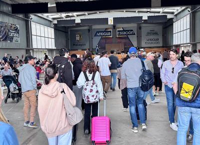 Malagón se convierte en refugio para 300 viajeros atrapados por el apagón eléctrico