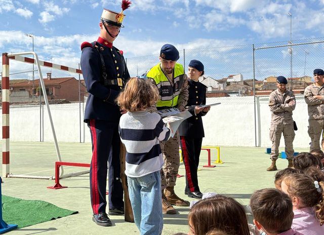 La Guardia Real deslumbra en la comarca de Talavera con sus actividades