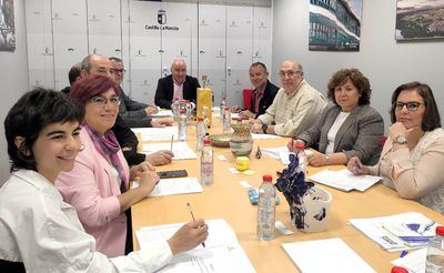 Castilla-La Mancha otorga nueve nuevos carnés de oficios artesanos y marca un hito en la historia de Toledo