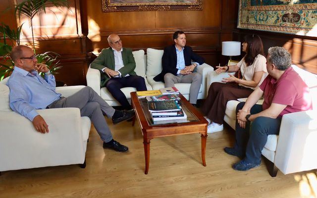 El Gobierno municipal comparte la necesidad de mantener el Hospital Virgen del Valle y no trasladarlo al HUT