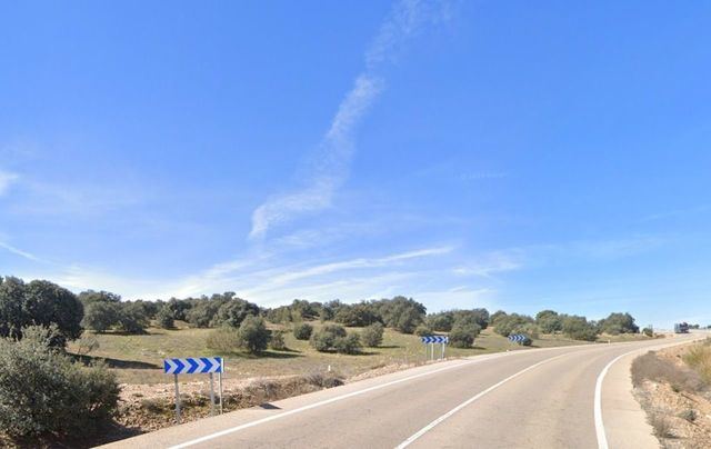 El accidente ha tenido lugar en la CM-401 en el término municipal de Menasalbas. - GOOGLE MAPS