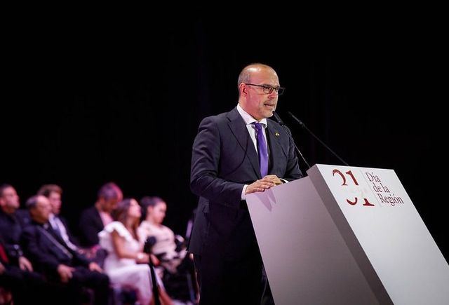 El presidente de las Cortes de Castilla-La Mancha, Pablo Bellido