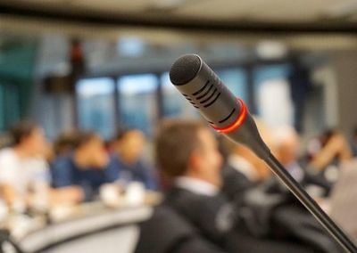 El Gobierno permitirá hablar en catalán, valenciano, euskera y gallego en la Conferencia de Presidentes