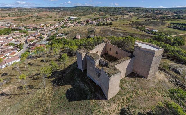 Hallan el cadáver de una mujer en una cueva de la pedanía de Ruguilla