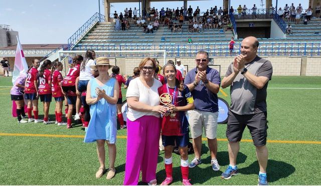 Gran final regional femenina de fútbol alevín entre Criptana y La Puebla