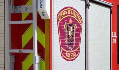 Un vehículo choca contra tubería y genera una fuga de gas en pleno centro de Toledo