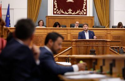 Las Cortes reclaman una “negociación multilateral” para diseñar un modelo de financiación autonómica “solidario e igual para todas las regiones”