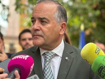 ¿Tiene Gregorio dos caras? "Dice un día una cosa y al siguiente todo lo contrario"