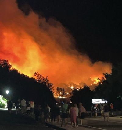 Muere un bombero en un accidente mientras se dirigía a extinguir el incendio de Ávila