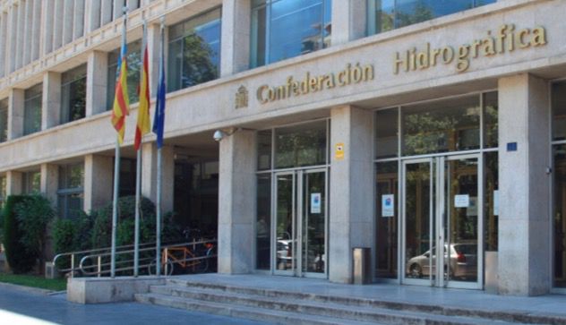 CLM acusa a las confederaciones de ser “instituciones paralizantes”