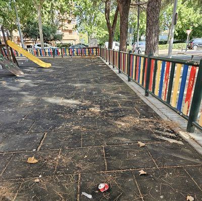 Así se encuentra el parque situado en la Plaza Colón de Talavera