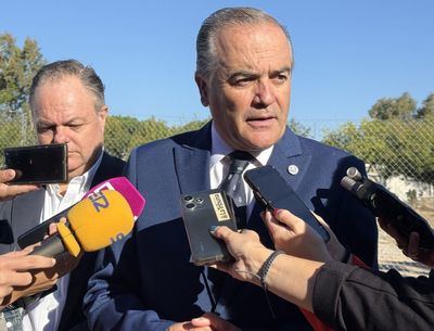 El alcalde de Talavera justifica el gasto en la bandera: "No podemos ser menos que Toledo y Madrid"