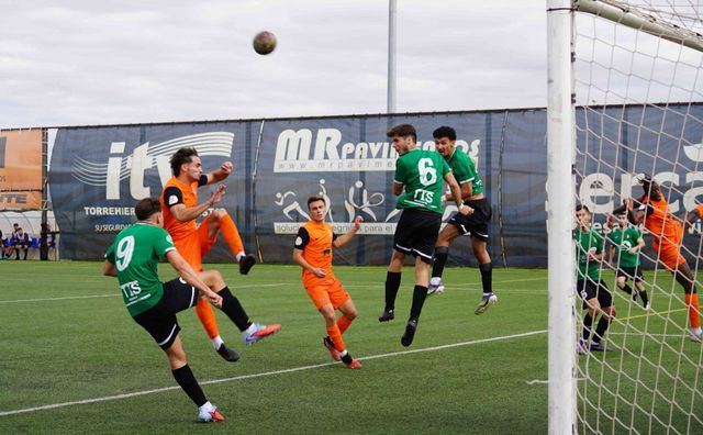 El CD Cazalegas logra su primera victoria de la temporada