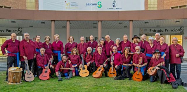 La Parranda Castellana llena de música el Hospital Nacional de Parapléjicos de Toledo
