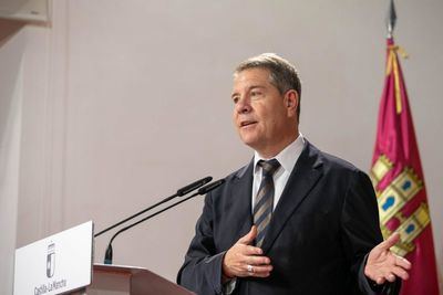 García-Page propone pactar armonización, sostenibilidad, sanidad, presupuesto e infraestructuras para "un modelo cierto de país"