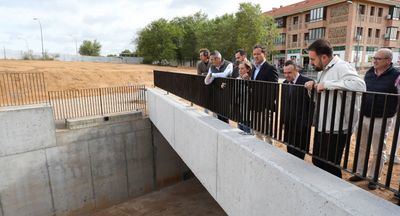 Velázquez presenta la canalización del arroyo de Villagómez como la obra más necesaria en la historia de Azucaica
