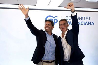 Núñez Feijóo y Carlos Mazón / Foto: Jorge Gil - Europa Press