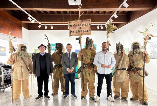 Tras siglos de silencio, los Moharraches vuelven a danzar en la Sierra de San Vicente