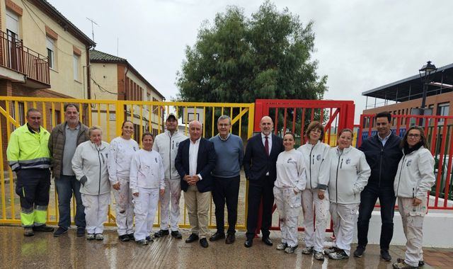 Los talleres de empleo de la Junta mejoran cerca de una treintena de edificios y espacios públicos de Oropesa y de Velada