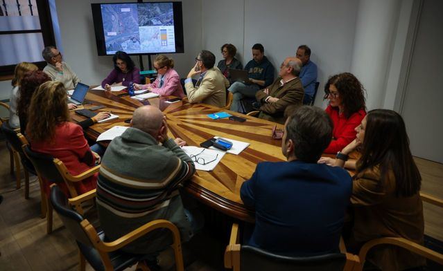 Urbanismo saca a información pública el soterramiento de la línea de media tensión en Azucaica