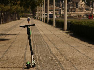 Muere un joven de 18 años al ser atropellado mientras iba en patinete