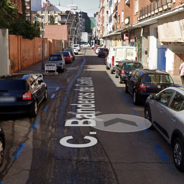 Apuñalan a un hombre en el hígado y la espalda tras atracarle en una céntrica calle de la ciudad