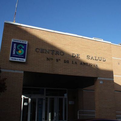 Tres heridos por un arma de fogueo en Mora