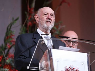 Juan Eslava Galán, reconocido como referente universal de la novela histórica