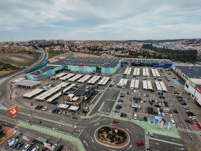 Redevco adquiere el Parque Comercial Abadía en Toledo
