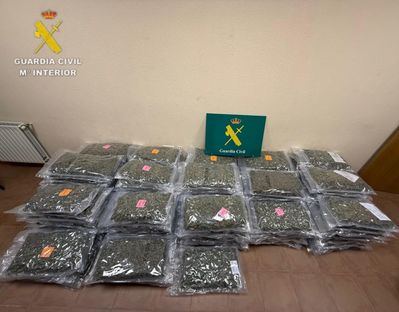 Detienen a un hombre en Cabañas de la Sagra cuando transportaba 153 kilos de marihuana