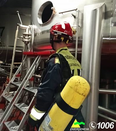 Fallece un trabajador de 34 años tras caer a un depósito vacío en una bodega