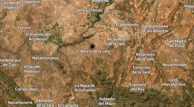 Rescatan a una mujer atrapada en su coche por la crecida de un arroyo