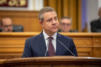 El último gran barón socialista resiste y crece: García-Page se afianza en Castilla-La Mancha