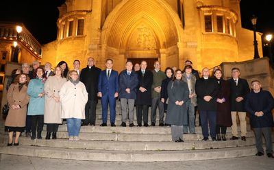 La nueva iluminación exterior realza la belleza de la Catedral de San Juan Bautista de Albacete