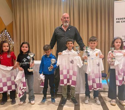 Eborajedrez&Aqualia logra un campeón y un tercer puesto en el Regional Sub-8