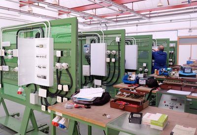 CLM impulsa la economía con récord en sociedades y dinamismo inmobiliario