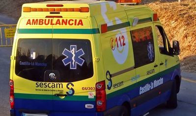 Fallece un trabajador tras caerle un vehículo encima mientras lo reparaba