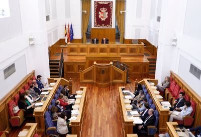 Bellido lamenta el bloqueo del Estatuto de Castilla-La Mancha en el Congreso tras su amplio consenso inicial