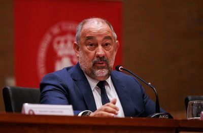 Garde afronta su candidatura a la CRUE centrado en la universidad pública