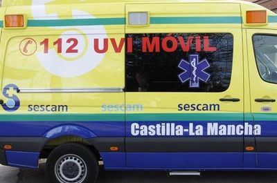 Hospitalizado un obrero tras precipitarse desde un encofrado en Polán