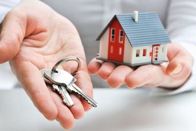 Castilla-La Mancha lidera el repunte inmobiliario con un alza del 11,5% en las compraventas