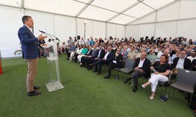 Inaugurado el nuevo campo de fútbol de Carlos III: un proyecto histórico fruto de la colaboración institucional