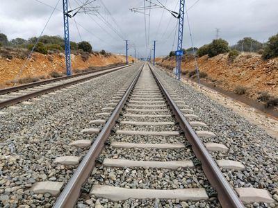 Transportes licitará por 354 millones el nuevo ramal provisional para acelerar la llegada del AVE a Lisboa